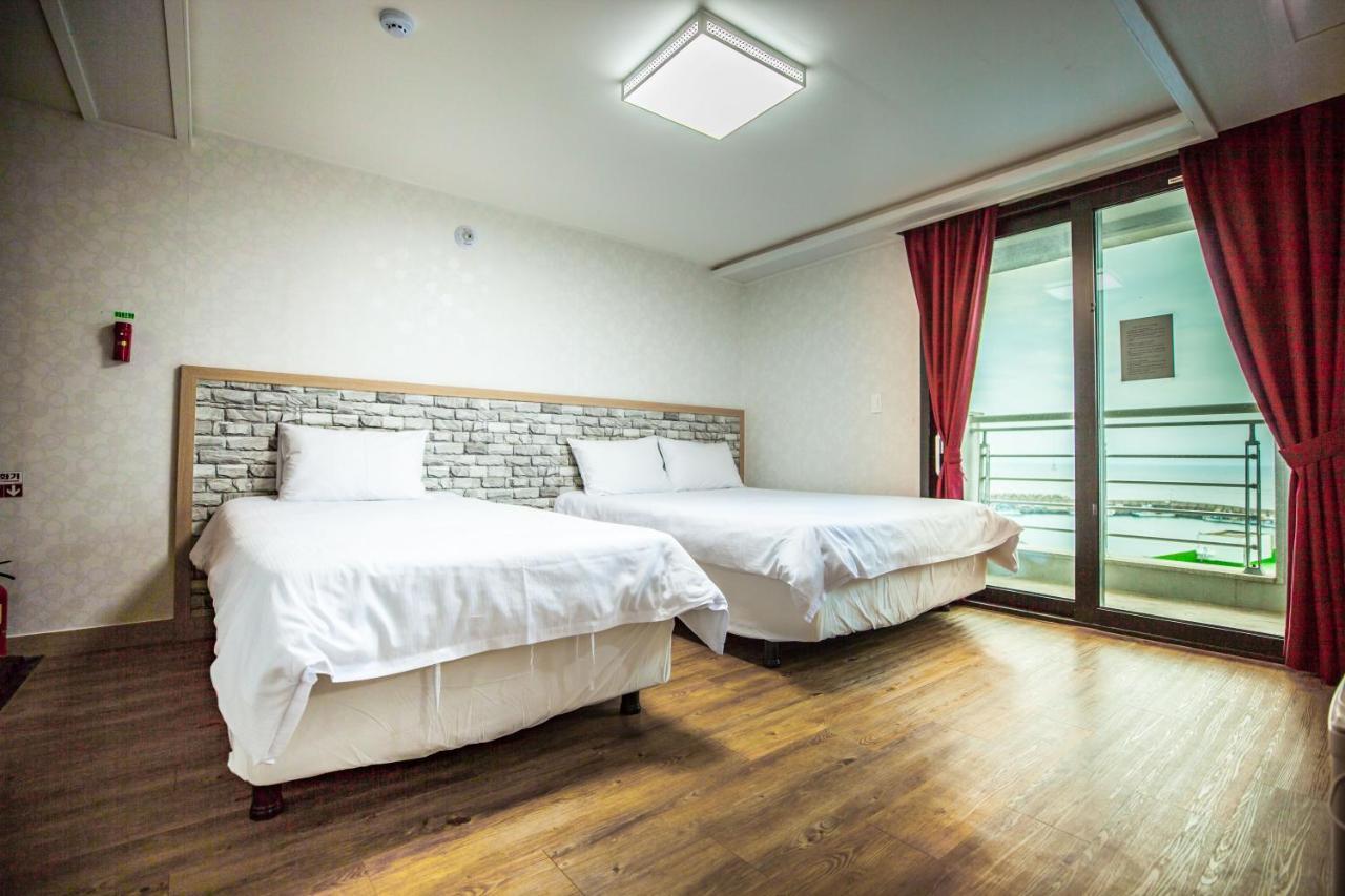 Jeju Moseulpo Hotel Szogüpho Kültér fotó
